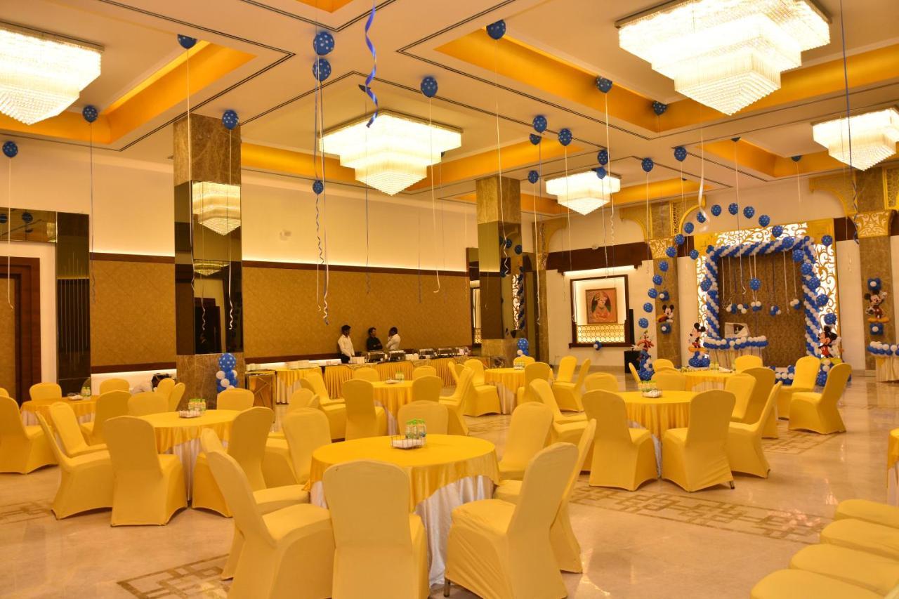 Shree Ganga Smb Hotels 乌贾因 外观 照片